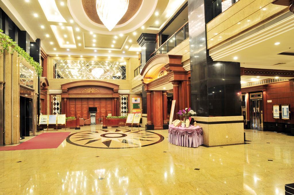 Weifang Internation Financial Hotel Екстериор снимка